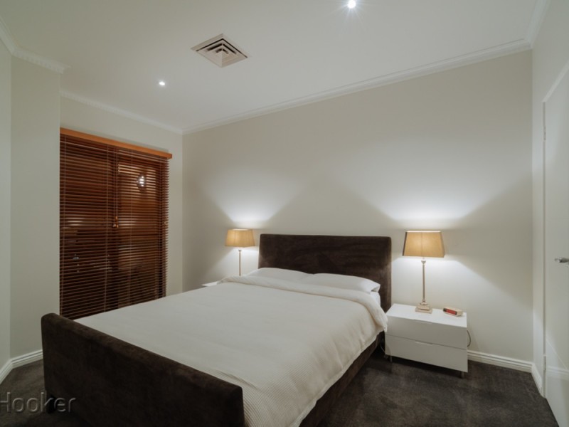 2/132 Royal Street, East Perth WA 6004