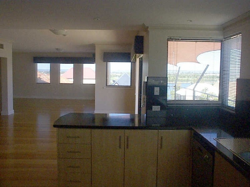 8/40 Victory Terrace, East Perth WA 6004