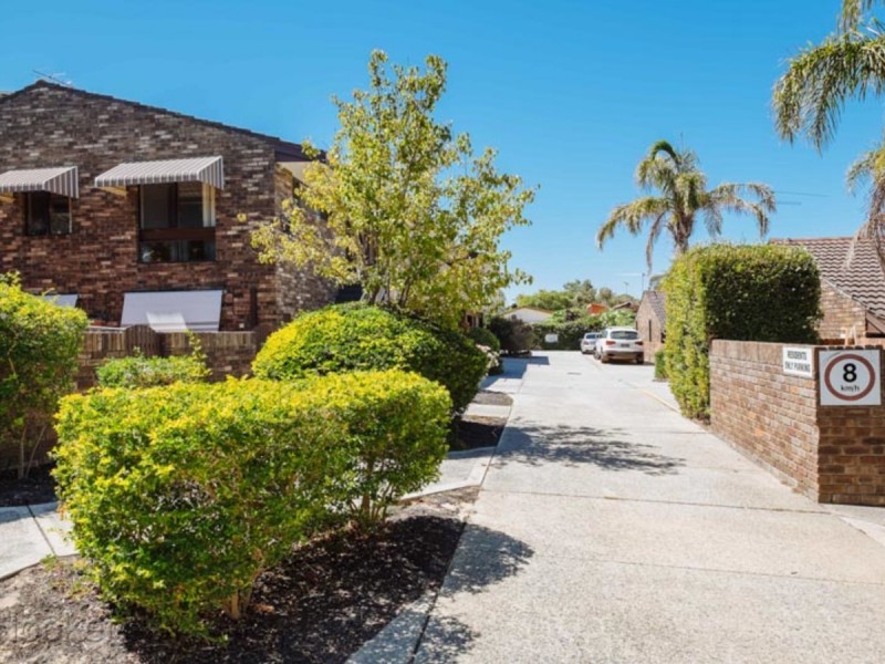 3/2 Waroonga Road, Nedlands WA 6009