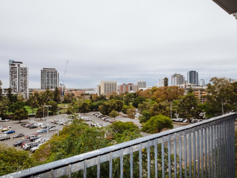 35/38-42 Waterloo Crescent, East Perth WA 6004