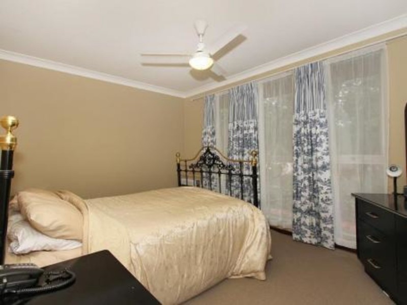 84 Grove Road, Lesmurdie WA 6076