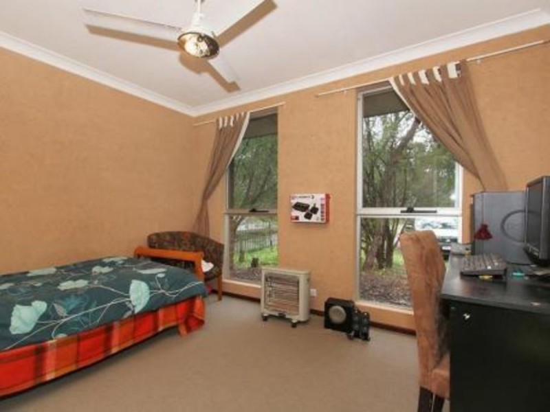 84 Grove Road, Lesmurdie WA 6076