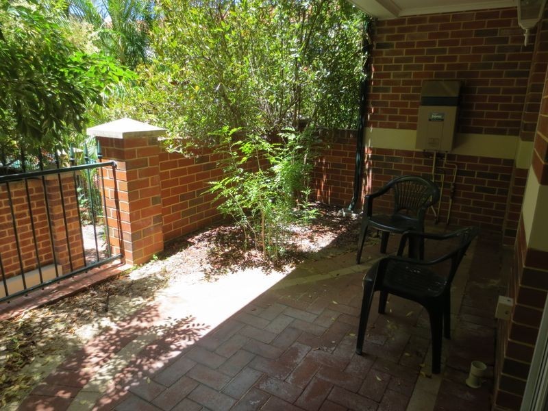36/30 Bishops Row, East Perth WA 6004