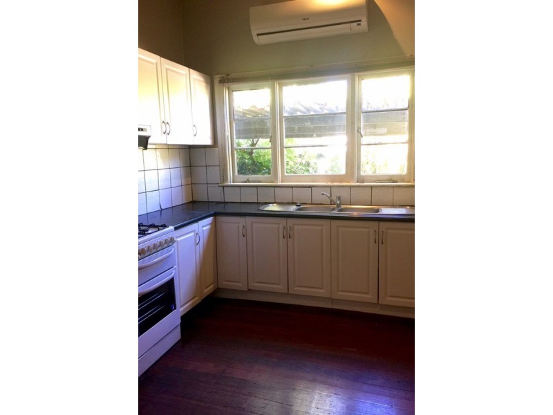 1 Rosebery Street, Bayswater WA 6053