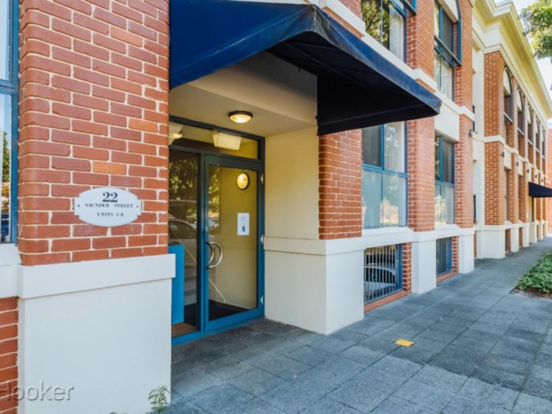 4/22 Saunders Street, East Perth WA 6004