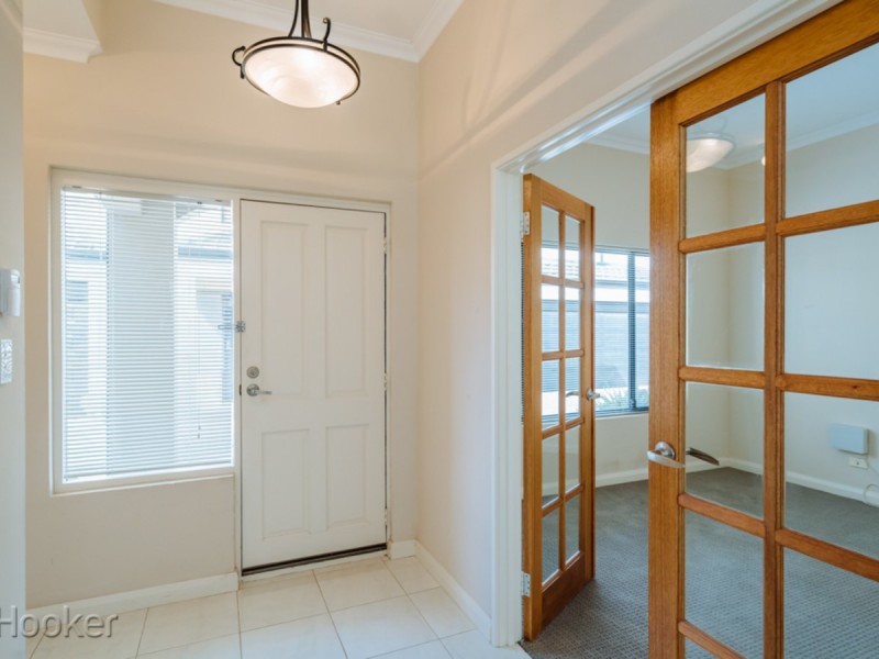 2/42 Gladstone Road, Rivervale WA 6103