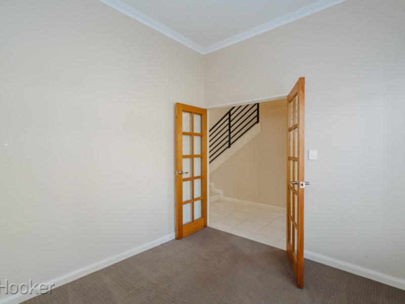 2/42 Gladstone Road, Rivervale WA 6103