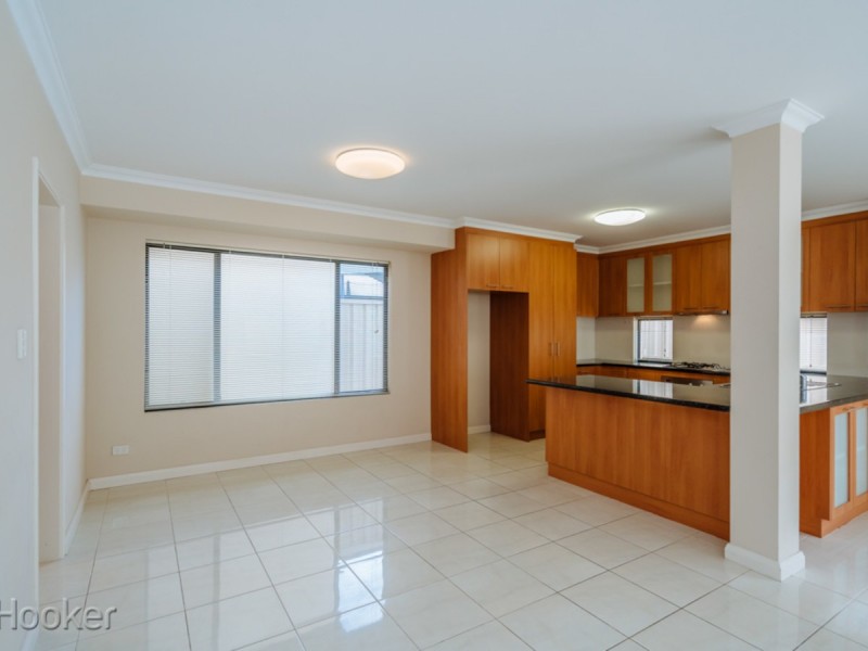 2/42 Gladstone Road, Rivervale WA 6103