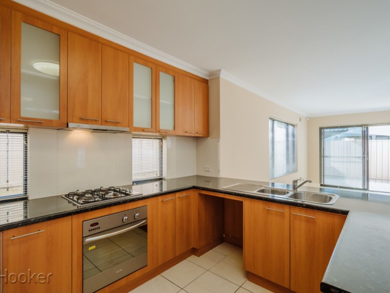 2/42 Gladstone Road, Rivervale WA 6103