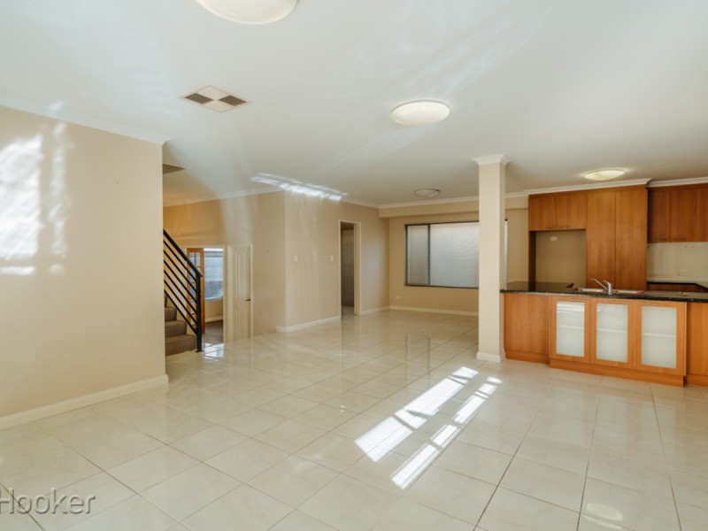 2/42 Gladstone Road, Rivervale WA 6103