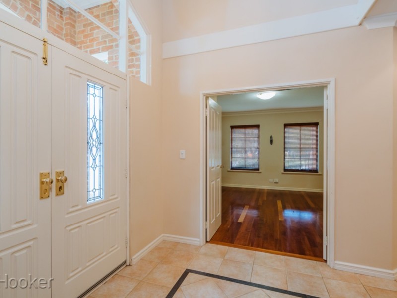 60 Blamey Place, Como WA 6152