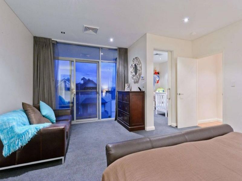 45 Tully Road, East Perth WA 6004