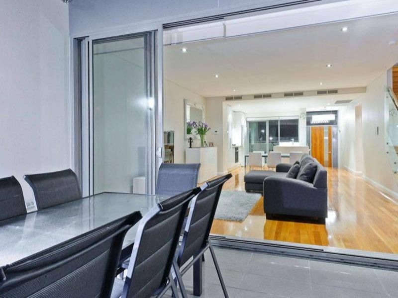 45 Tully Road, East Perth WA 6004