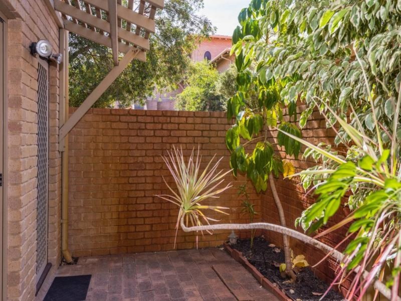 132/2 Wall Street, Maylands WA 6051