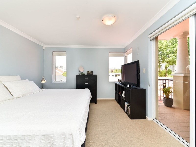 2/41 Brown Street, East Perth WA 6004