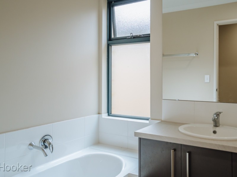 16C Central Terrace, Beckenham WA 6107