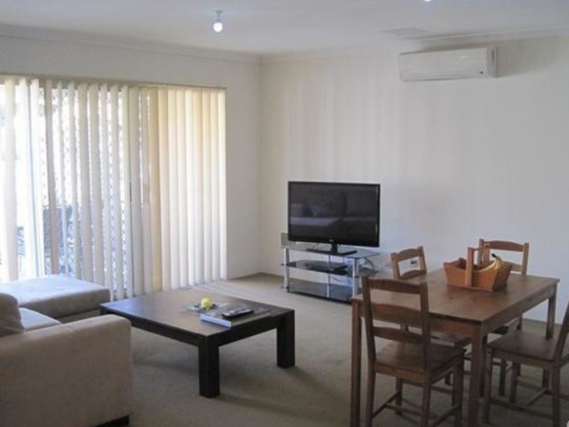 2/17-19 Hehir Street, Belmont WA 6104