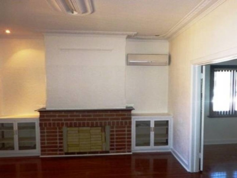 1 Gladstone Street, St James WA 6102