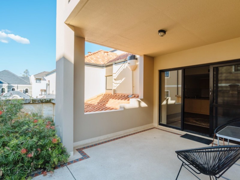 2/40 Victory Terrace, East Perth WA 6004