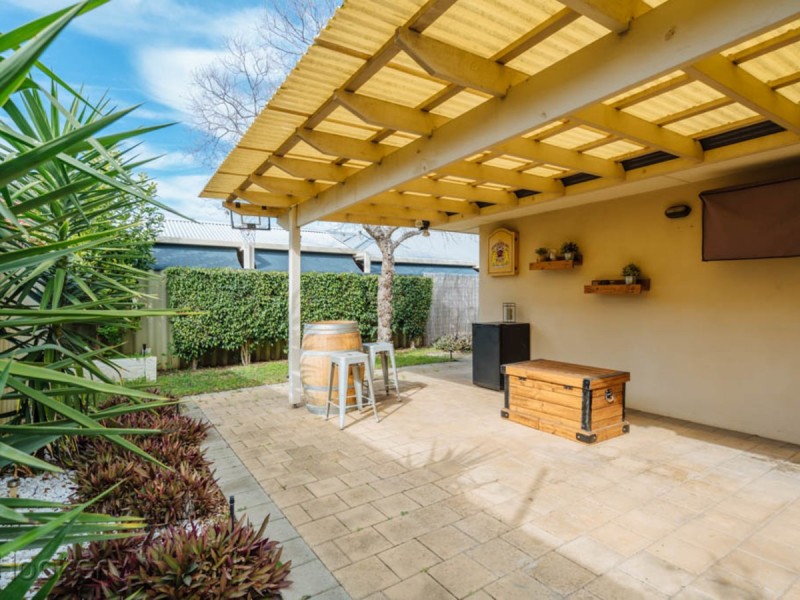 72 Durban Street, Belmont WA 6104