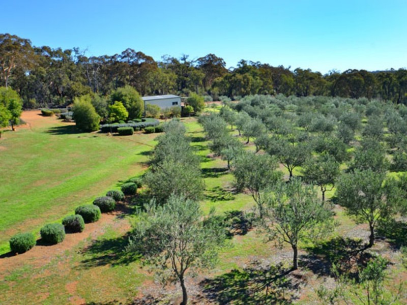 439 Parkland Drive, Toodyay WA 6566