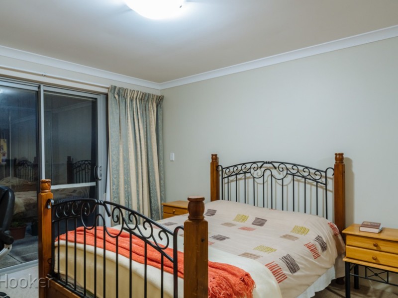 60 Hampshire Drive, Jindalee WA 6036