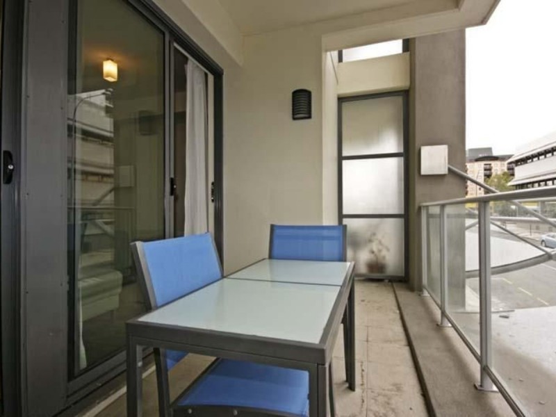 2/11 Bennett Street, East Perth WA 6004