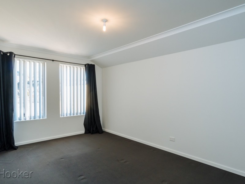 52 lauderdale Ramble, Carramar WA 6031