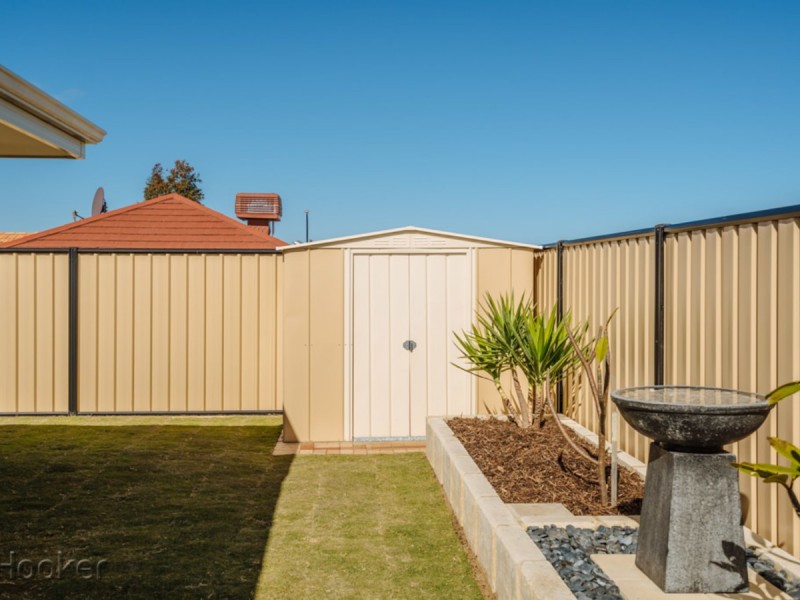52 lauderdale Ramble, Carramar WA 6031