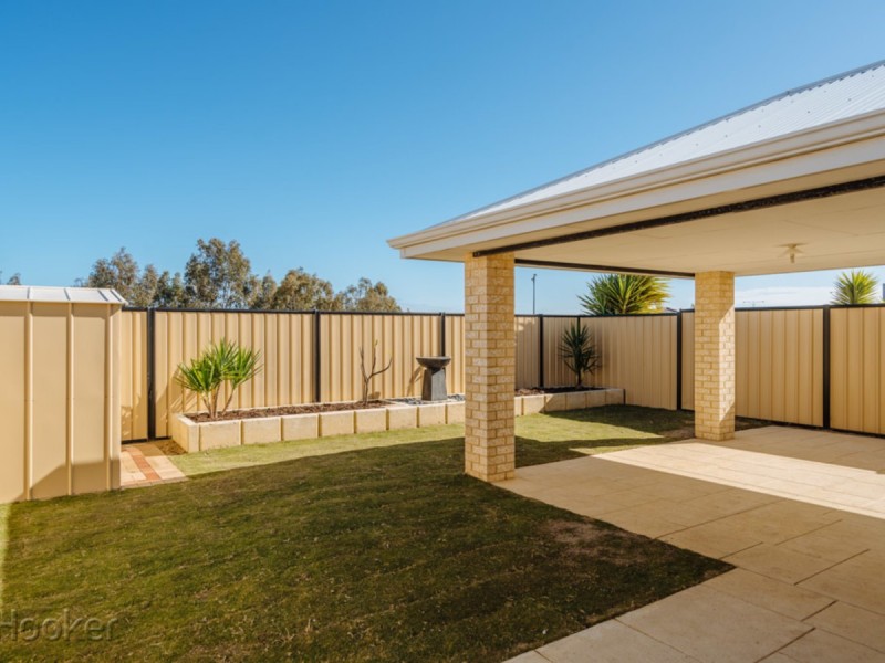 52 lauderdale Ramble, Carramar WA 6031