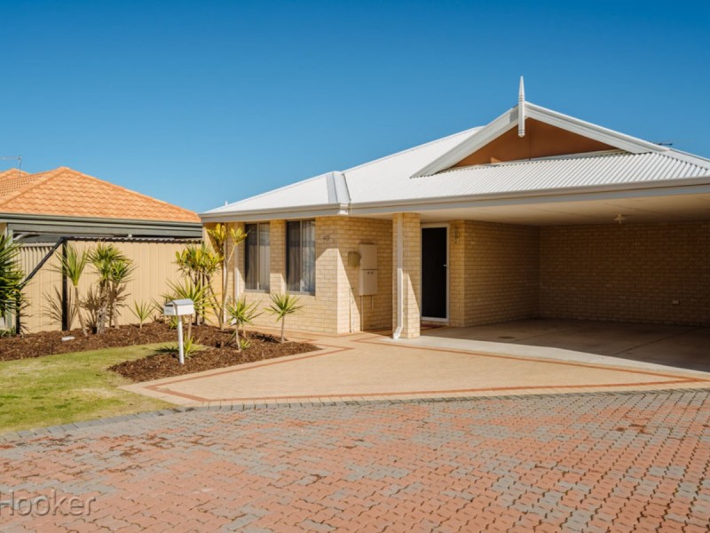 52 lauderdale Ramble, Carramar WA 6031
