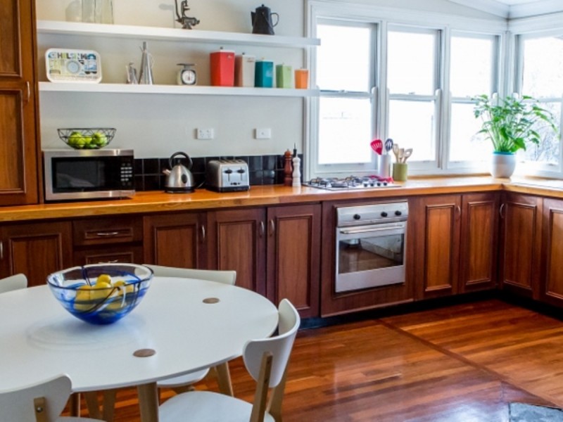 1 Holmesdale Road, Baskerville WA 6056