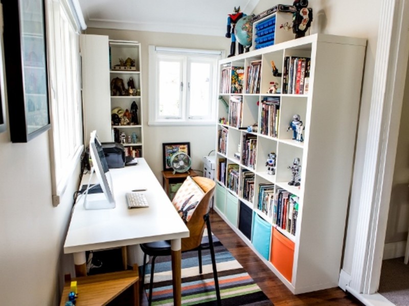 1 Holmesdale Road, Baskerville WA 6056