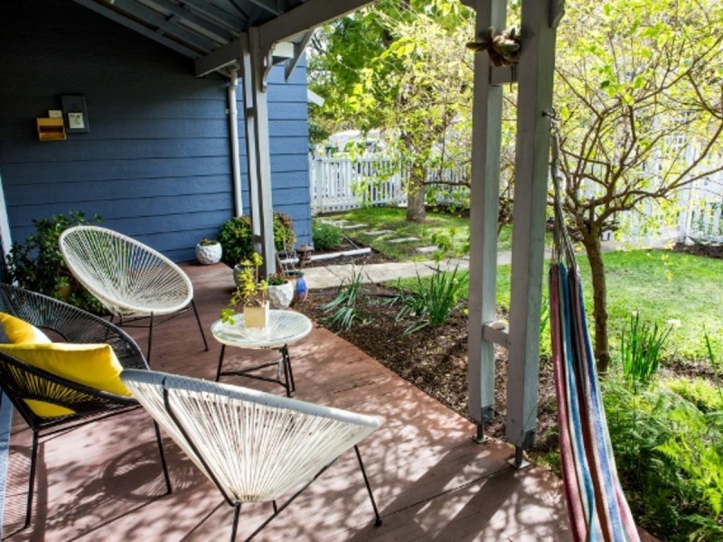 1 Holmesdale Road, Baskerville WA 6056