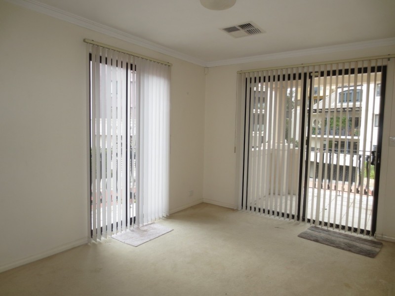 16 Haig Park Circle, East Perth WA 6004