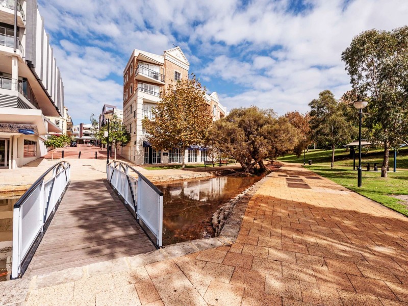 17/32 Eastbrook Terrace, East Perth WA 6004
