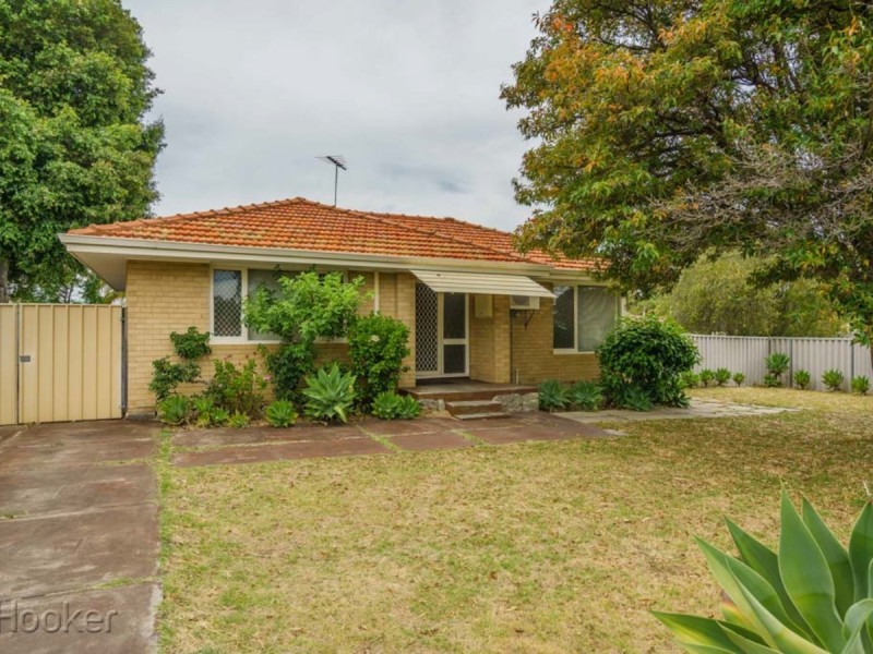 2 Hatfield Way, Girrawheen WA 6064