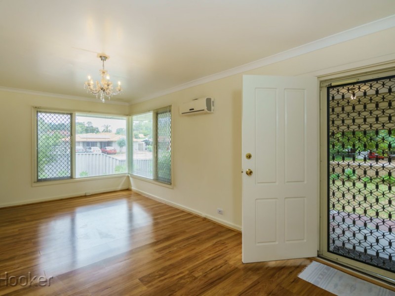 2 Hatfield Way, Girrawheen WA 6064