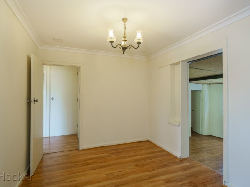 2 Hatfield Way, Girrawheen WA 6064