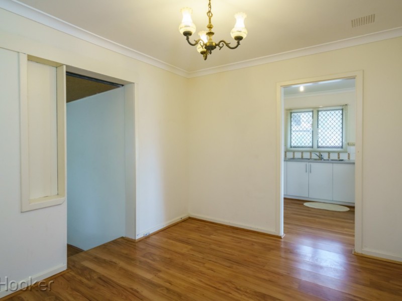 2 Hatfield Way, Girrawheen WA 6064