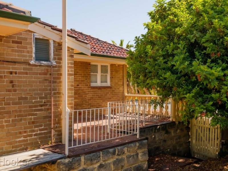 5 Templetonia Crescent, City Beach WA 6015