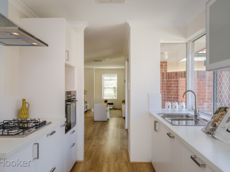 13 Macey Close, Rivervale WA 6103