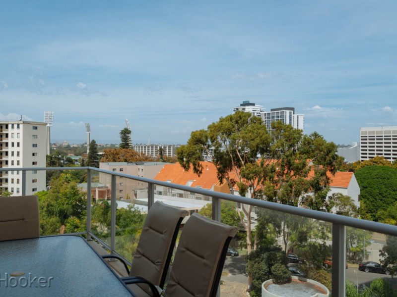 47/35 Wellington Street, East Perth WA 6004