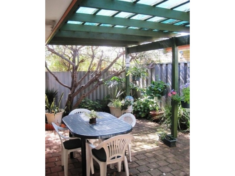 2/24 Mozart Mews, Rivervale WA 6103