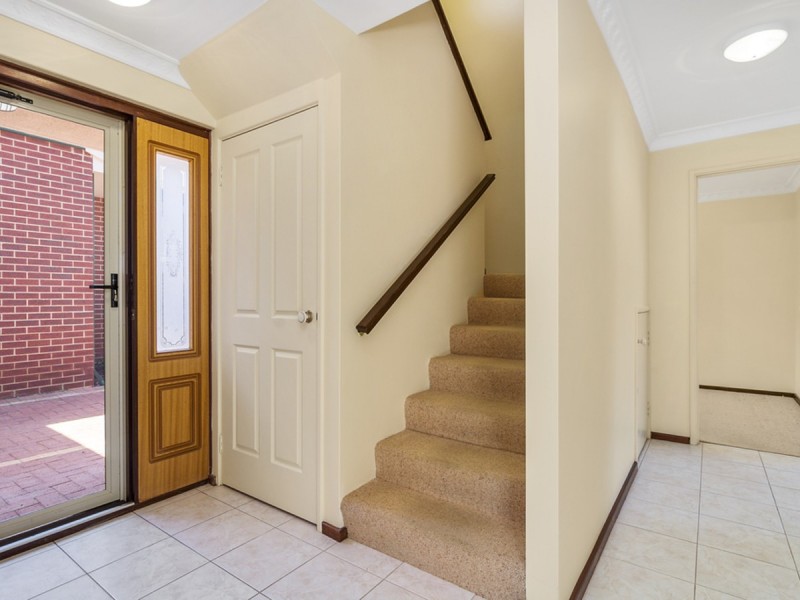 4/6 Fletcher Street, Yokine WA 6060