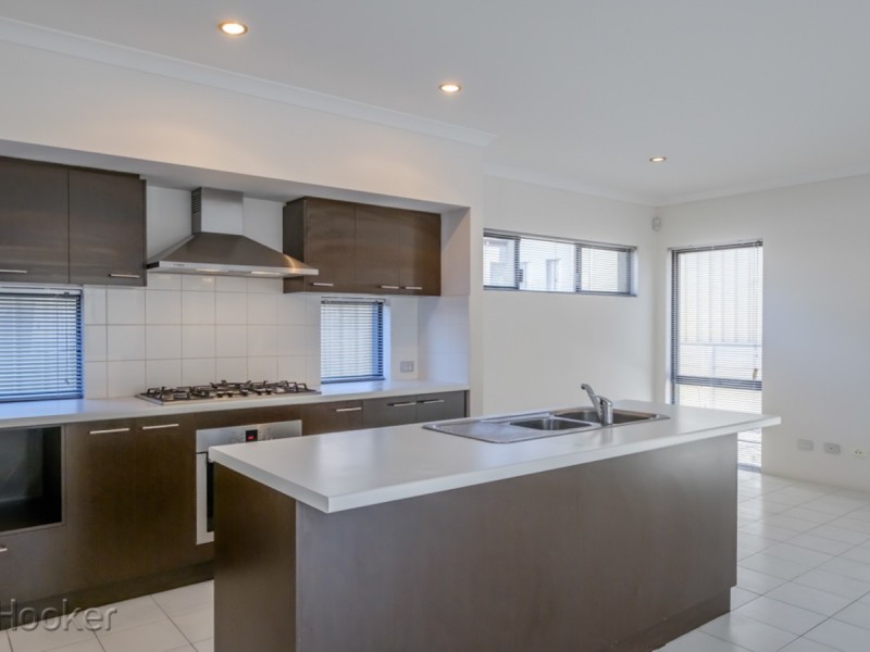 16a Lowes Street, Cloverdale WA 6105