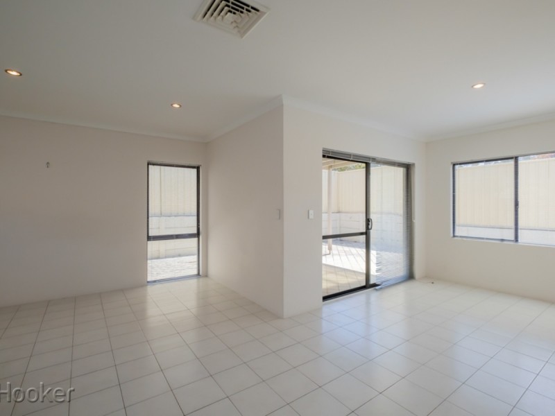 16a Lowes Street, Cloverdale WA 6105