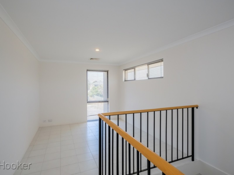 16a Lowes Street, Cloverdale WA 6105