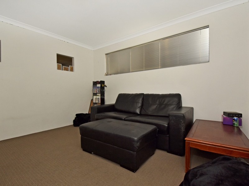 19 Donatti Retreat, Caversham WA 6055