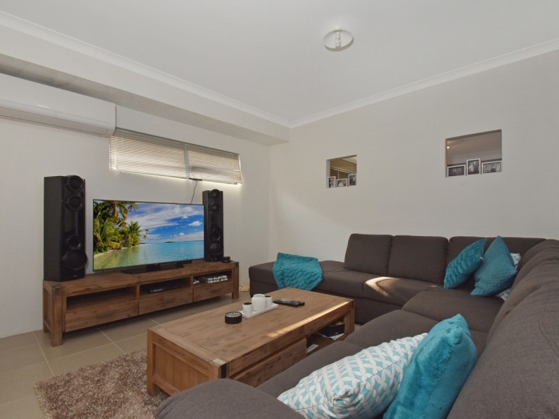 19 Donatti Retreat, Caversham WA 6055